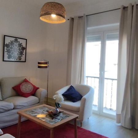 Charming Family Apartment Lisbona Esterno foto